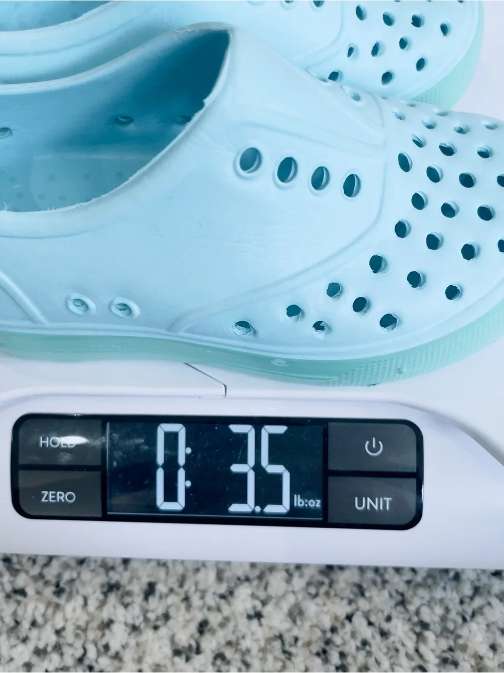 Kids Lightweight Aqua Blue Slip-On Water Shoes size 6 toddler